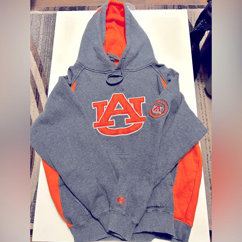 Stay Warm & Show Your Auburn Pride w/ Coliseum Athletics Large Hoodie